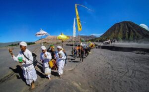 Festival Gunung Bromo 2025 Suguhkan Jazz di Puncak dan Ritual Kasada: Perpaduan Mistis dan Modern yang Menggugah
